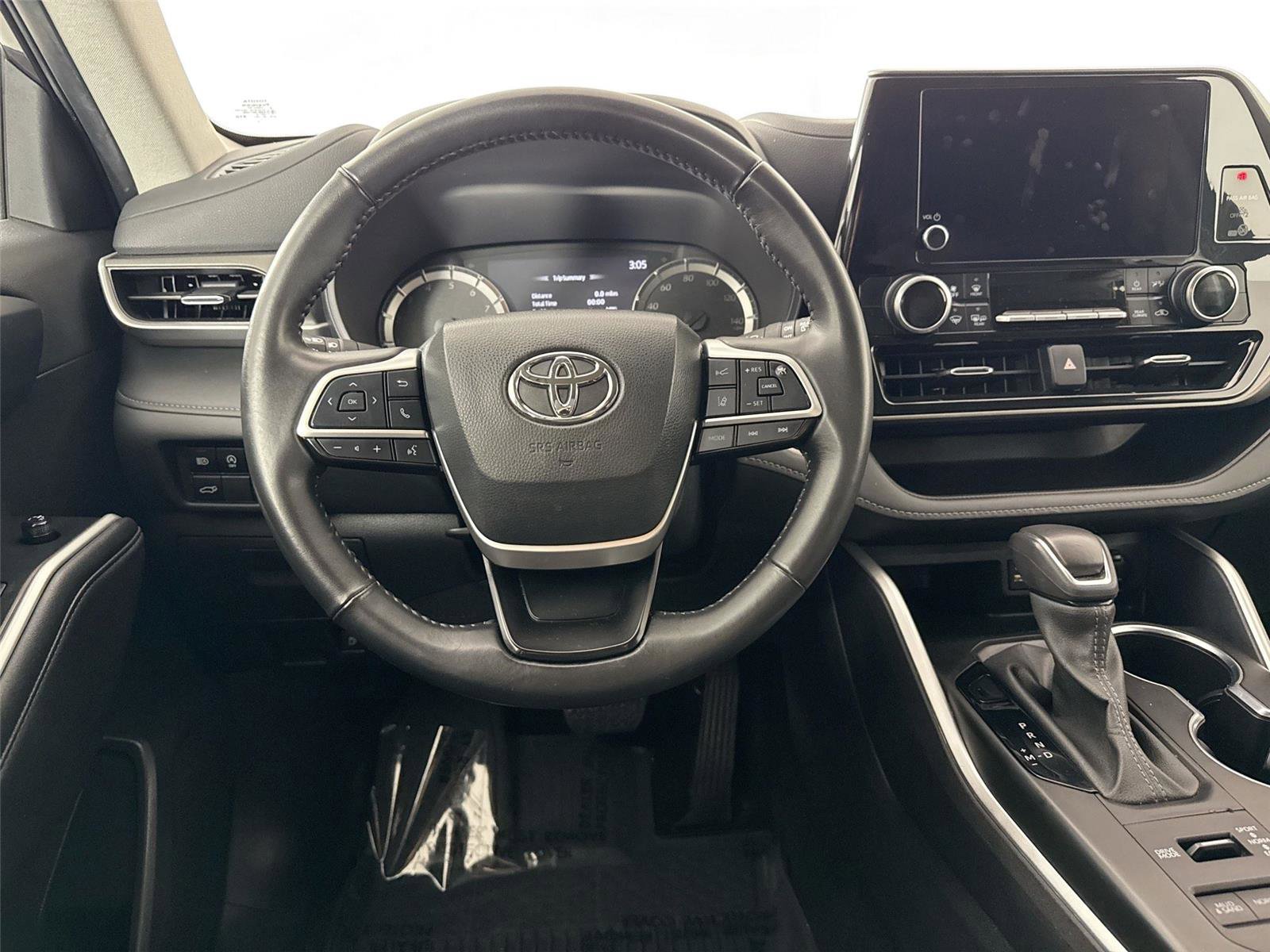Certified 2024 Toyota Highlander LE AWD/4WD image 28