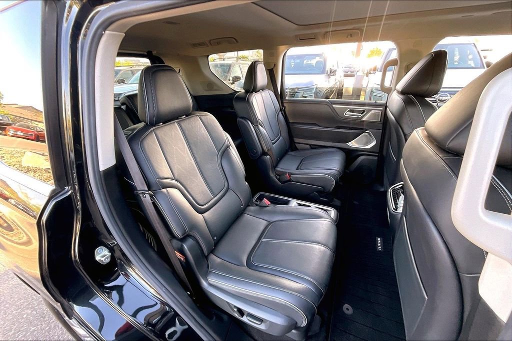 Used 2025 INFINITI QX80 Sensory image 26