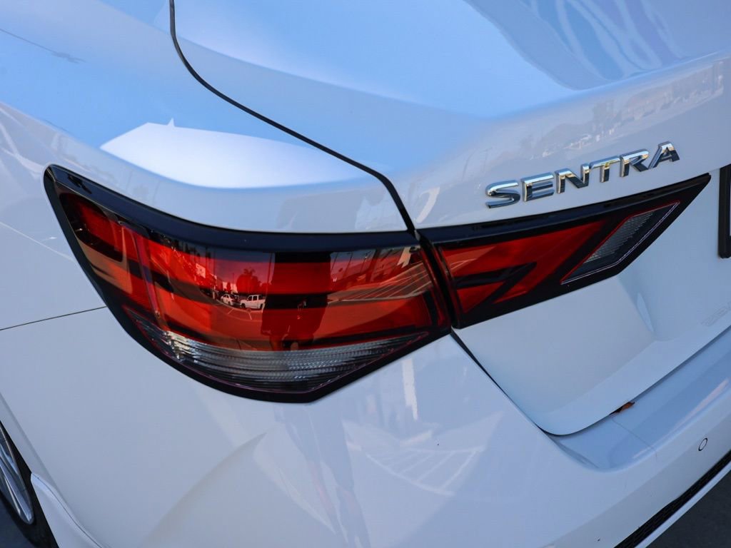 Used 2025 Nissan Sentra S image 7