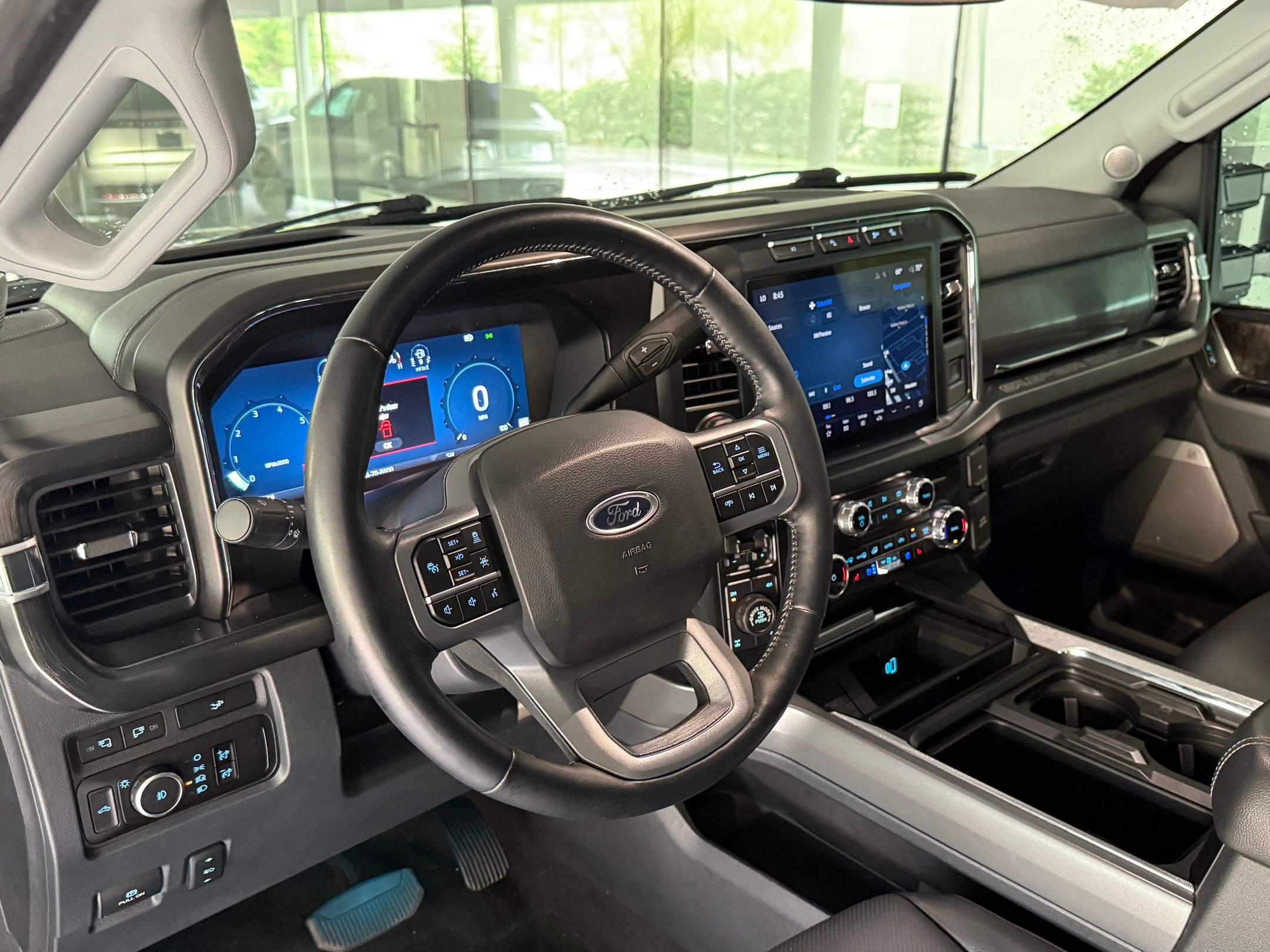 Used 2024 Ford F250 Lariat w/ Lariat Ultimate Package image 4