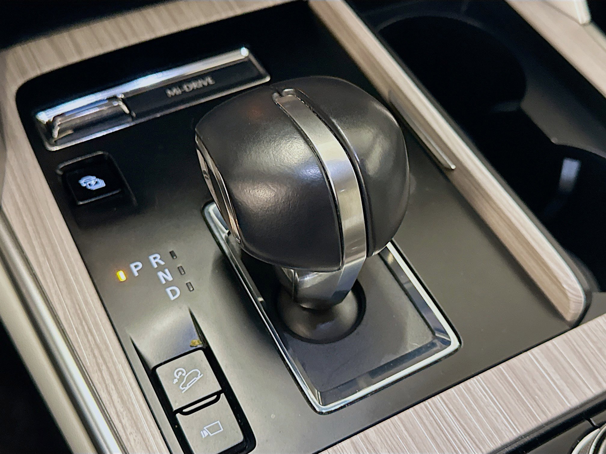 Used 2024 MAZDA CX-90 Plug-In Hybrid w/ Premium Plus image 25