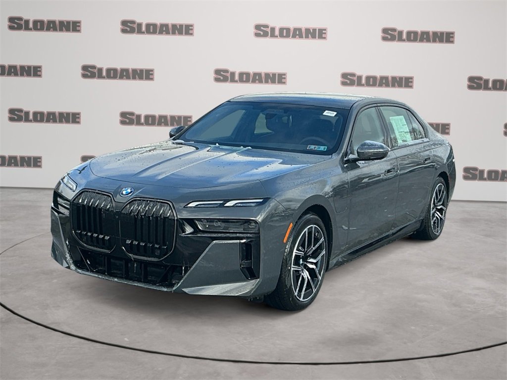 New 2026 BMW 750e xDrive image 1