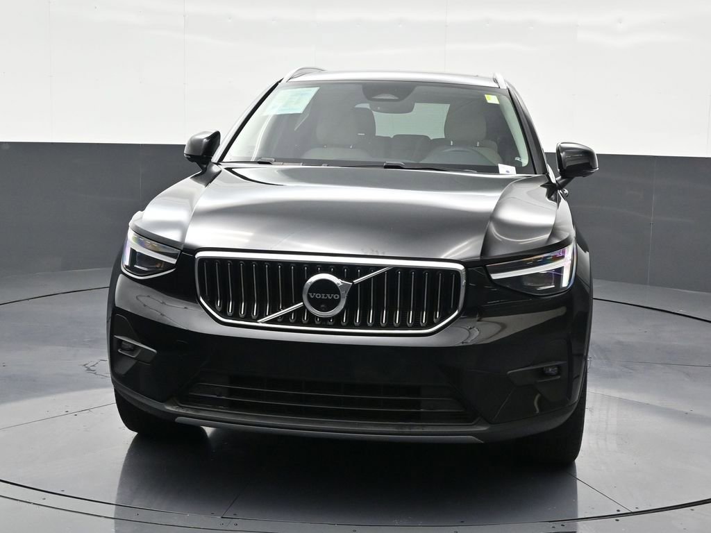 Certified 2023 Volvo XC40 B5 Ultimate w/ Protection Package image 9