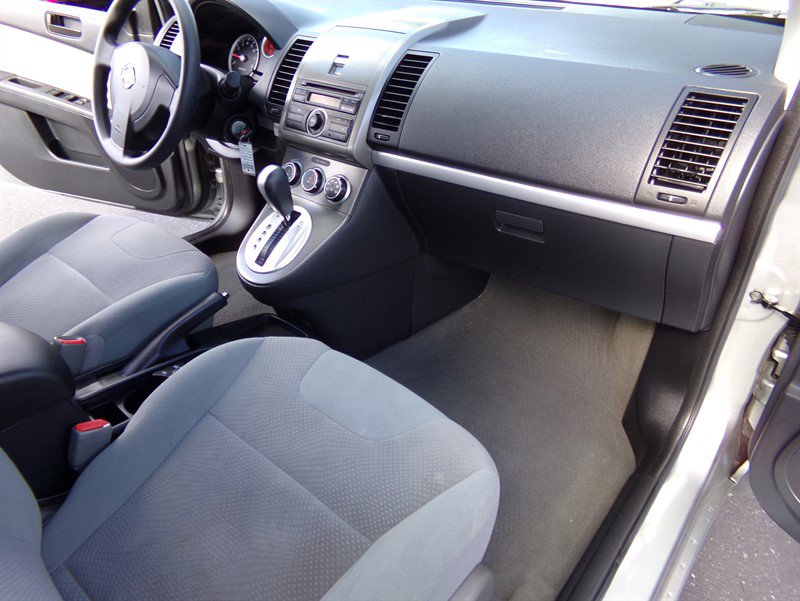 Used 2011 Nissan Sentra 2.0 image 28