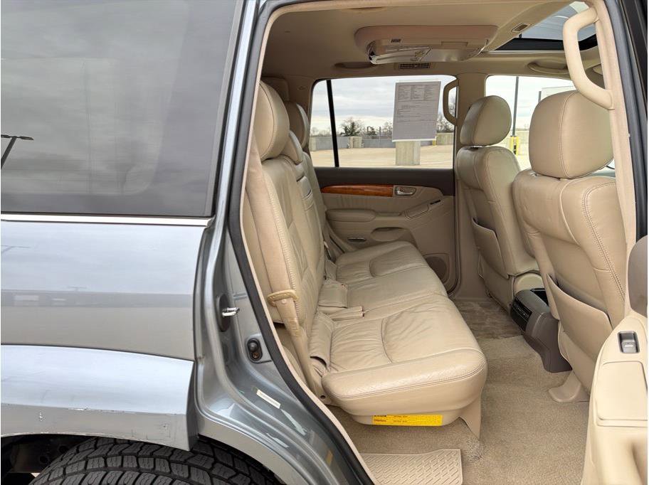 Used 2004 Lexus GX 470 image 14