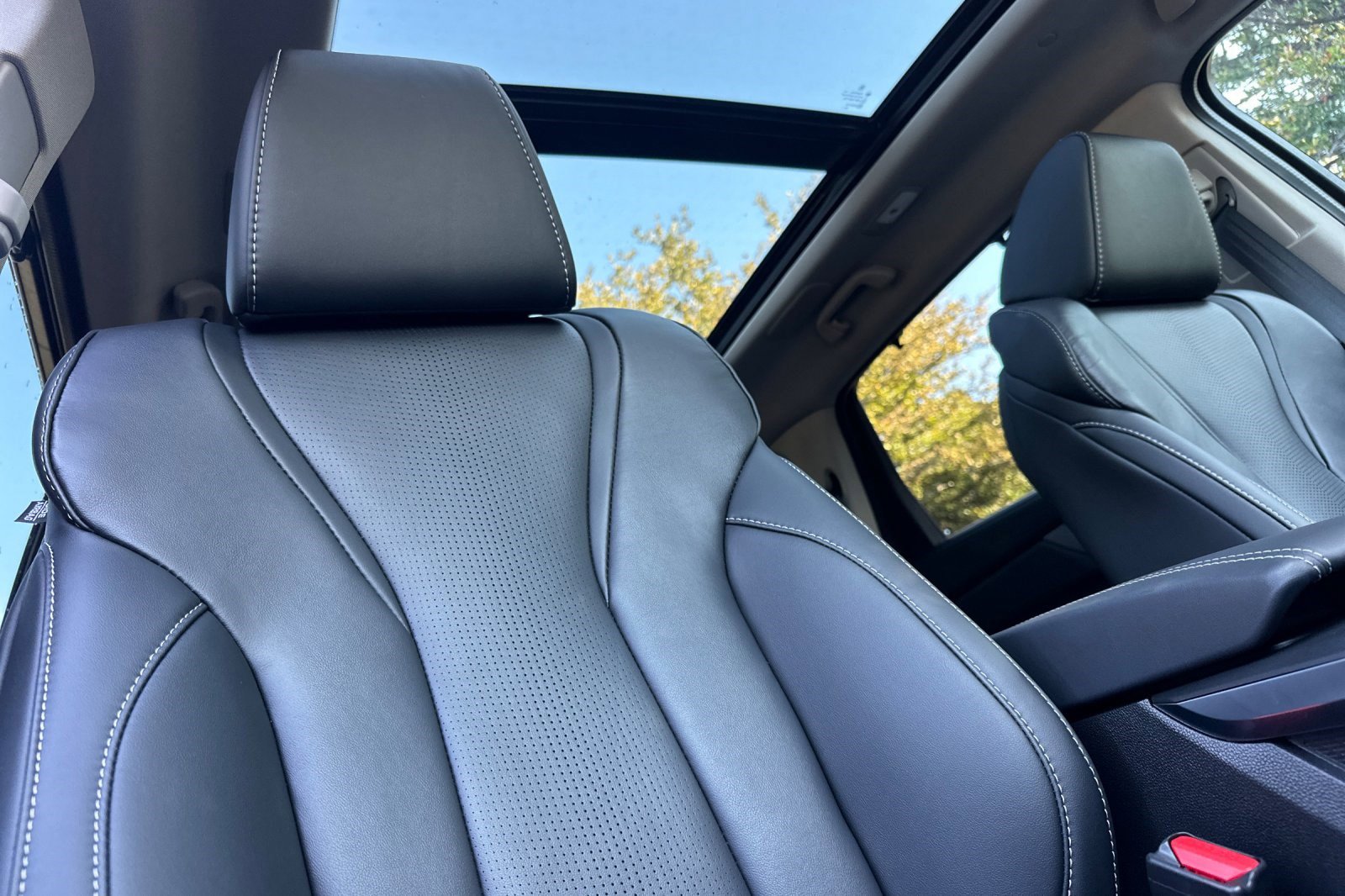 Certified 2025 Acura MDX FWD w/ Technology Package image 21