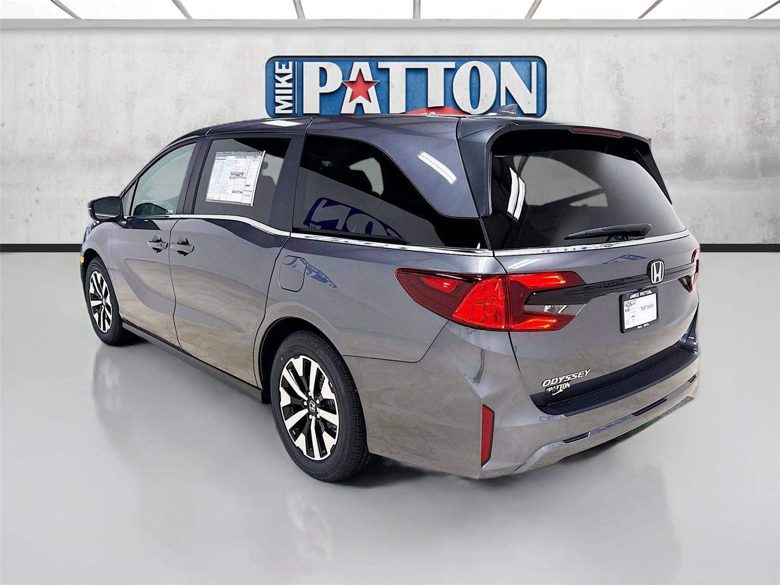 New 2026 Honda Odyssey EX-L image 5