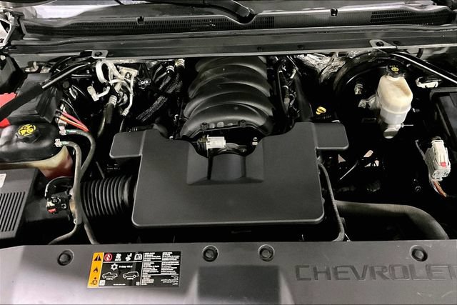Used 2018 Chevrolet Suburban Premier AWD/4WD image 28