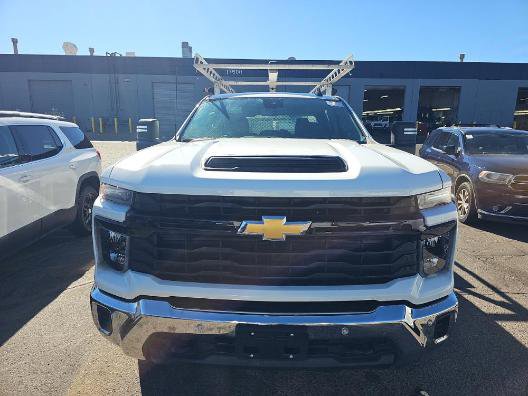 Used 2025 Chevrolet Silverado 2500 W/T w/ WT/CX Safety Package image 2