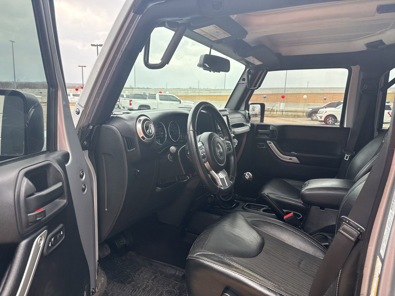 Used 2015 Jeep Wrangler Unlimited Sport image 12