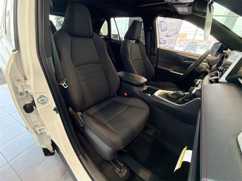 New 2025 Toyota RAV4 SE w/ Weather & Moonroof Package image 31