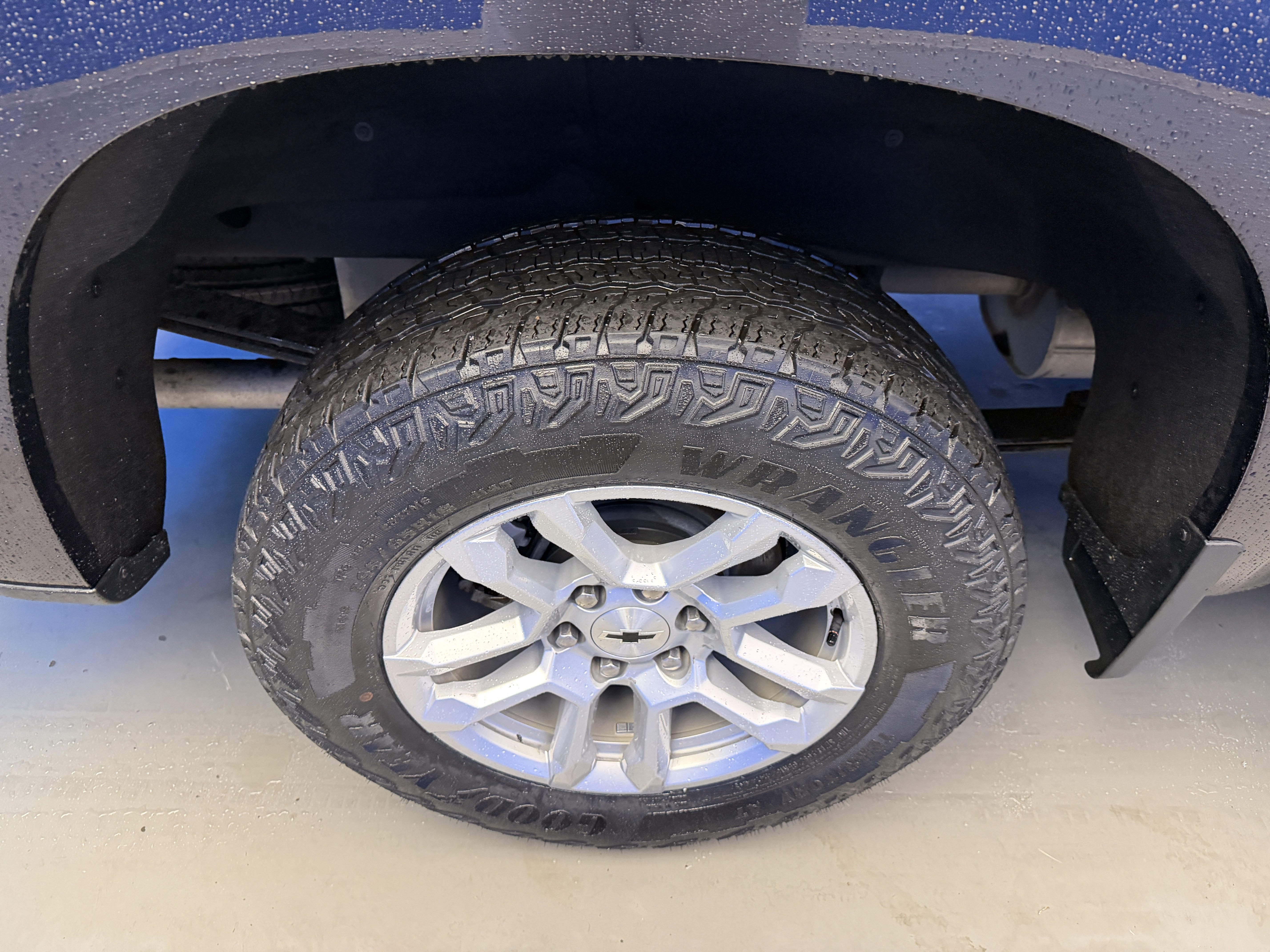 Used 2023 Chevrolet Silverado 1500 RST AWD/4WD image 8