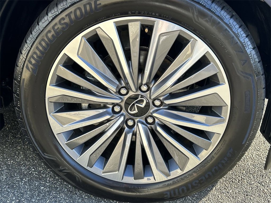 Certified 2025 INFINITI QX80 Sensory image 13