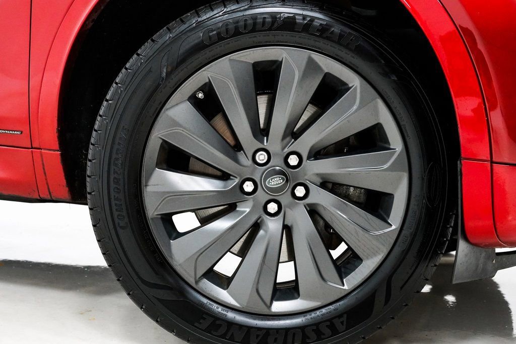 Used 2020 Land Rover Discovery Sport SE R-Dynamic image 6