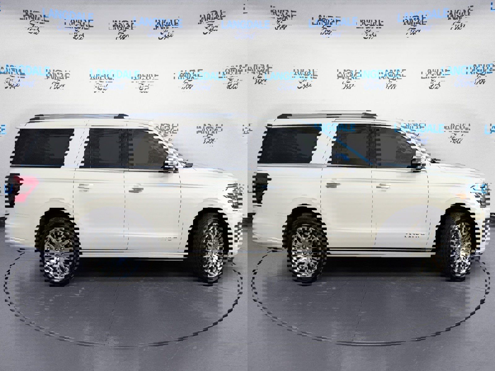 Used 2024 Ford Expedition Max Platinum image 3