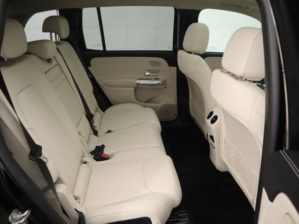 Used 2026 Mercedes-Benz GLB 250 image 22