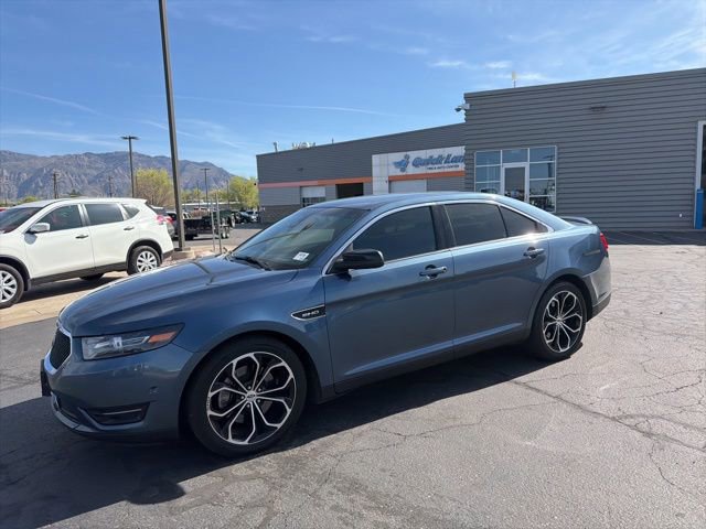Used 2018 Ford Taurus SHO w/ Driver Assist Package image 11