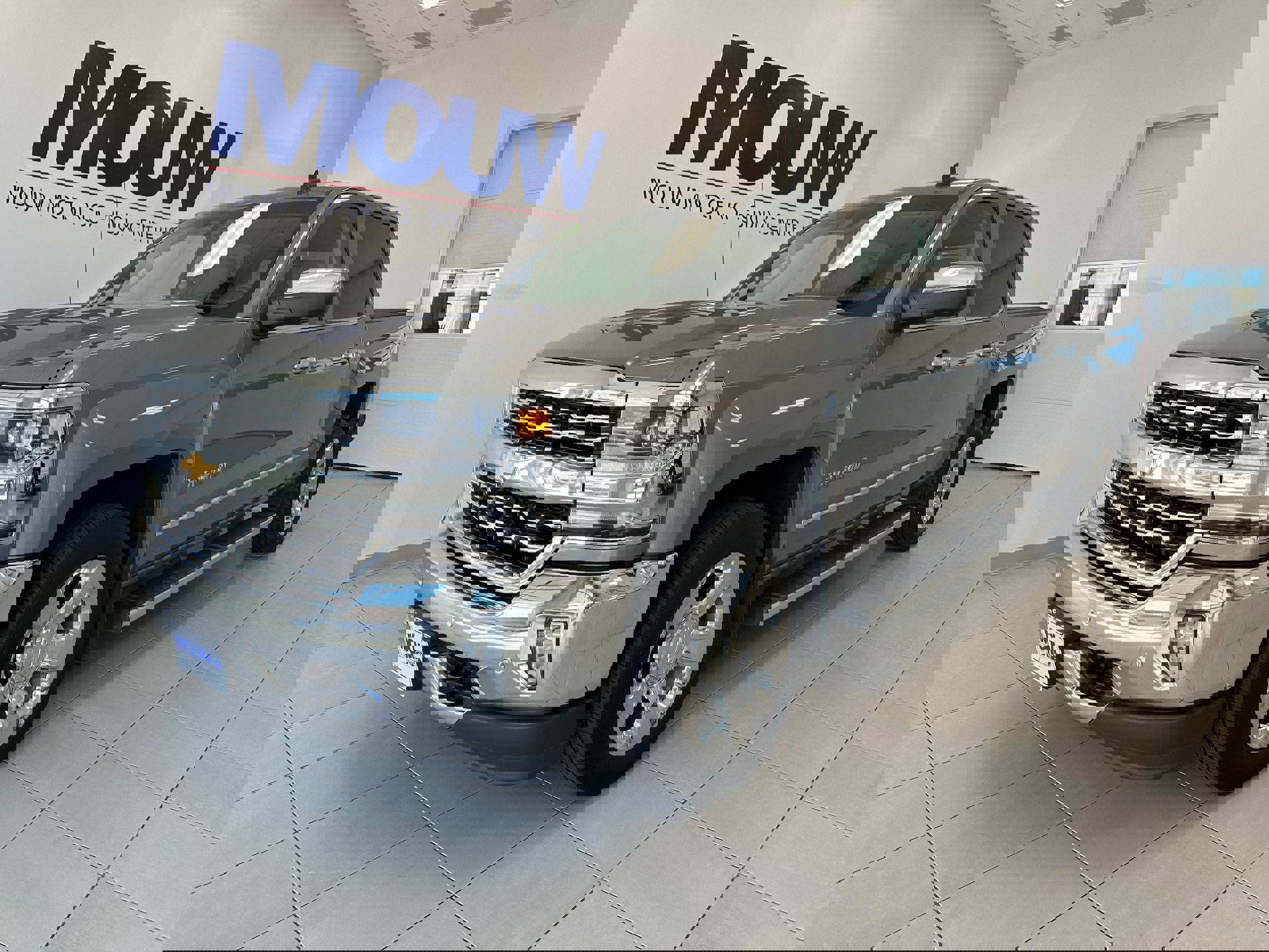 Used 2017 Chevrolet Silverado 1500 LTZ w/ Sport Package image 2