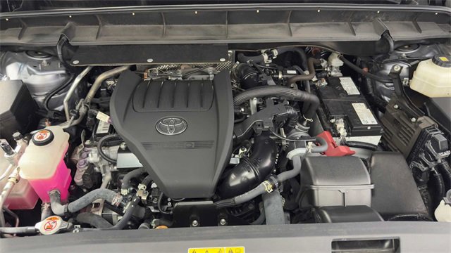 Used 2023 Toyota Highlander XLE image 38