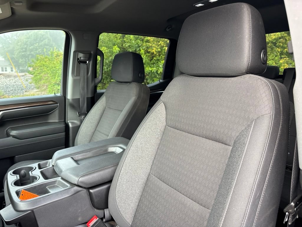 Used 2023 Chevrolet Silverado 1500 LT AWD/4WD image 10