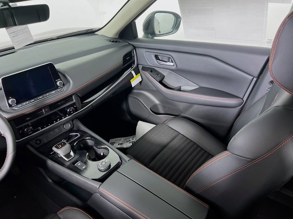 New 2026 Nissan Rogue SV AWD/4WD image 20