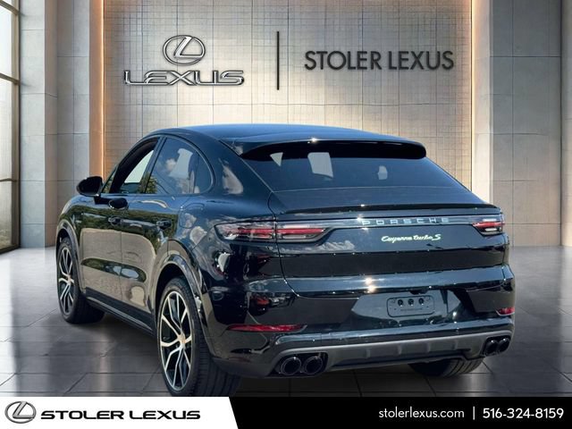 Used 2022 Porsche Cayenne Turbo S AWD/4WD image 7