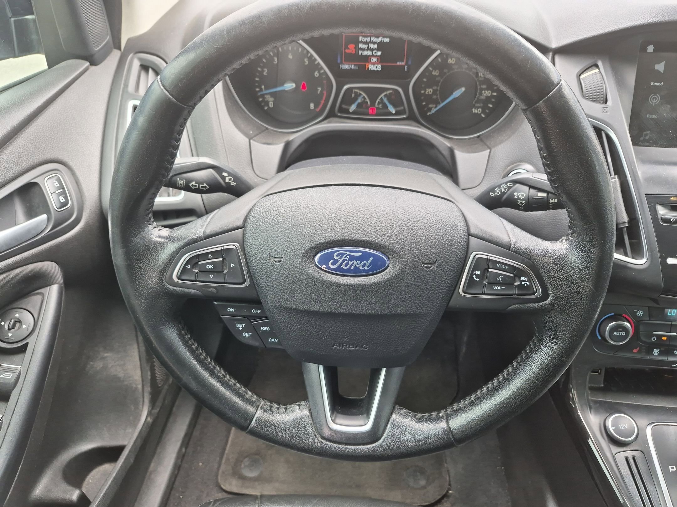 Used 2016 Ford Focus Titanium w/ Titanium Technology Package FWD image 16