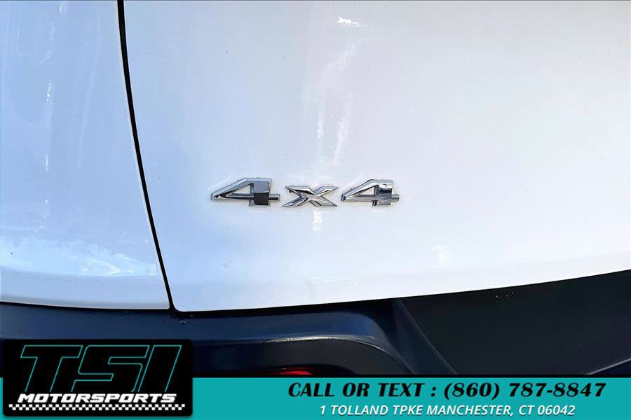 Used 2016 Jeep Cherokee Latitude w/ Cold Weather Group image 8