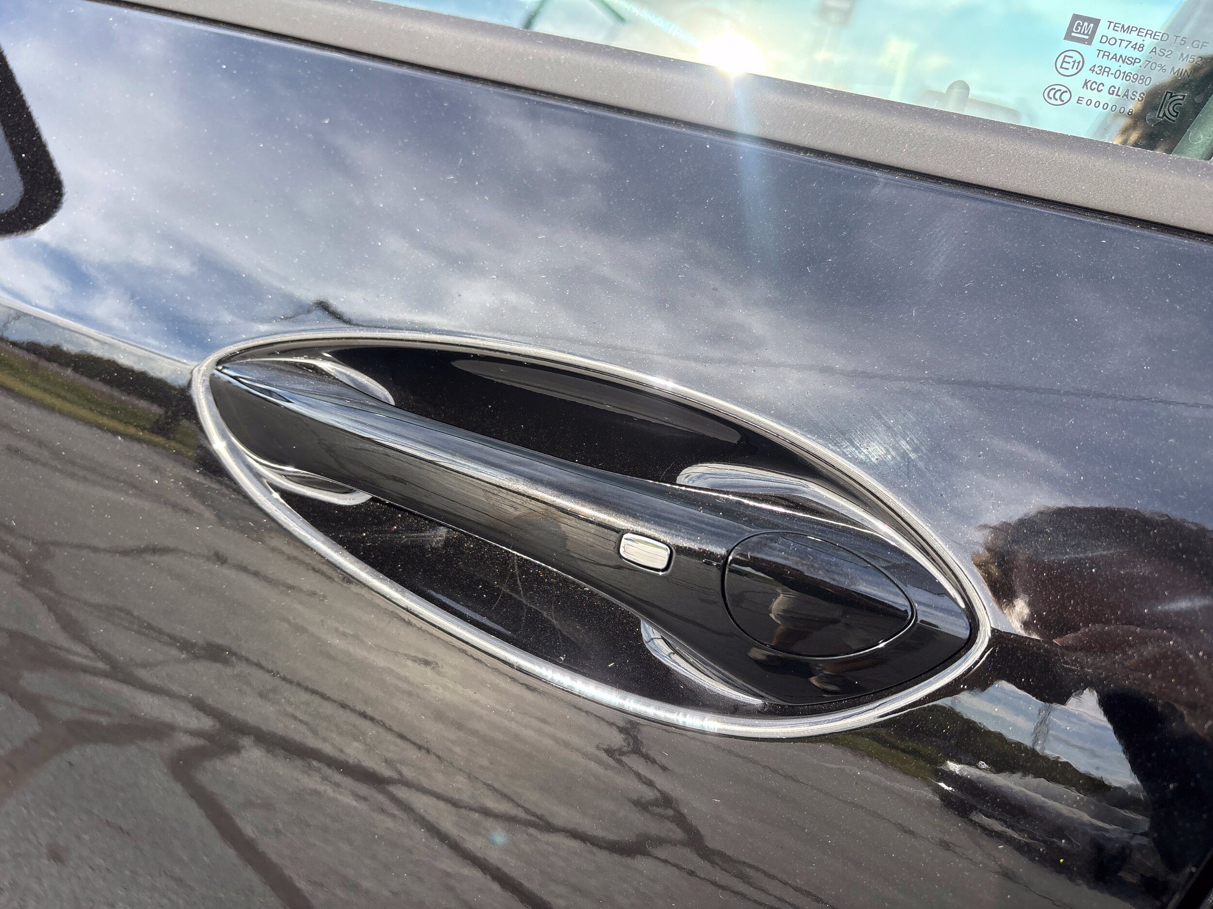 New 2026 Chevrolet Trax RS w/ Sunroof Package FWD image 9