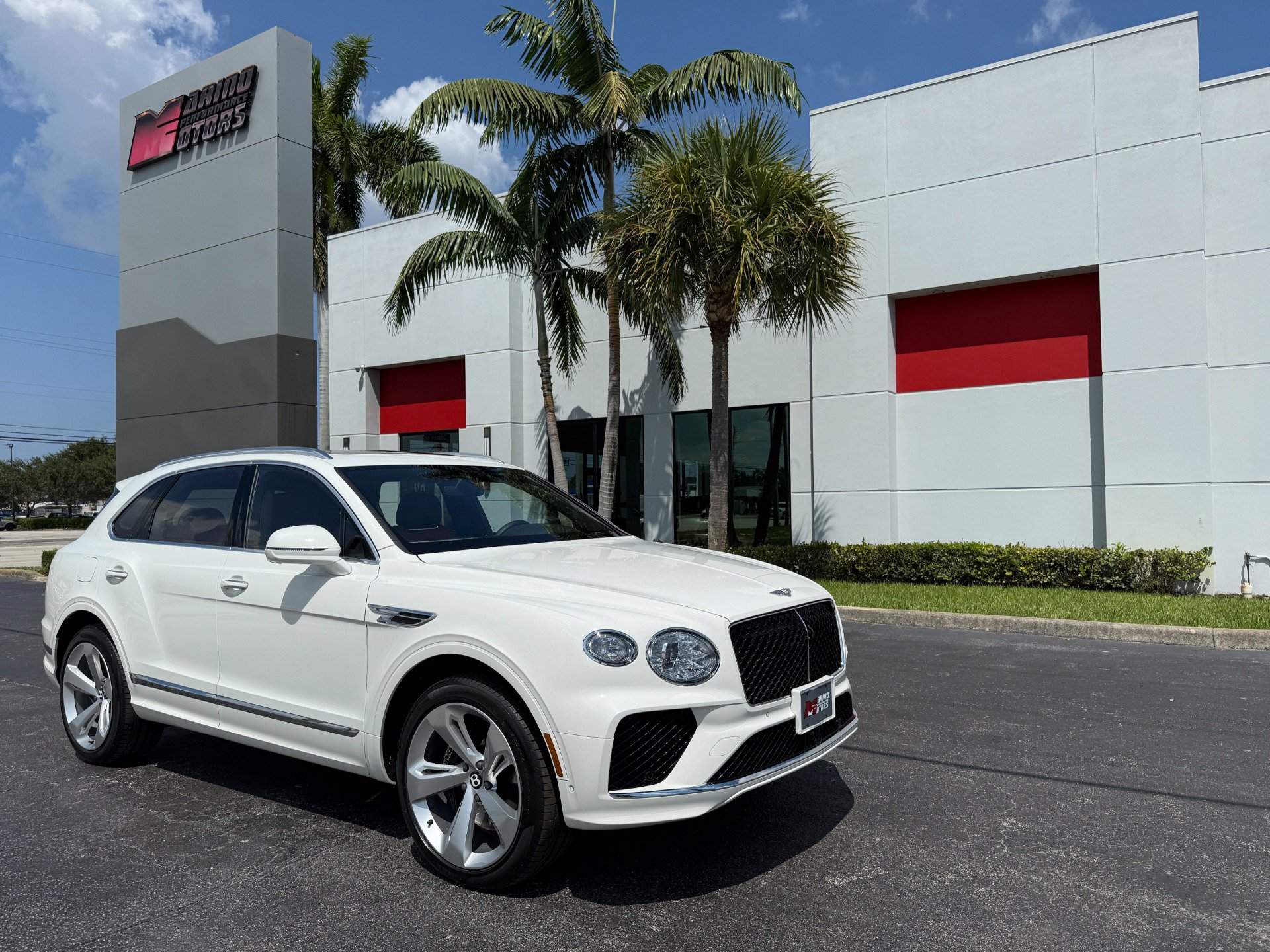 Used 2024 Bentley Bentayga