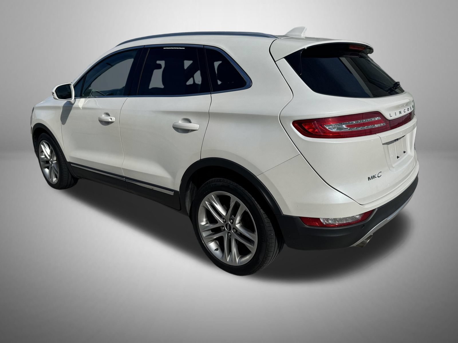 Used 2017 Lincoln MKC Reserve AWD/4WD image 4