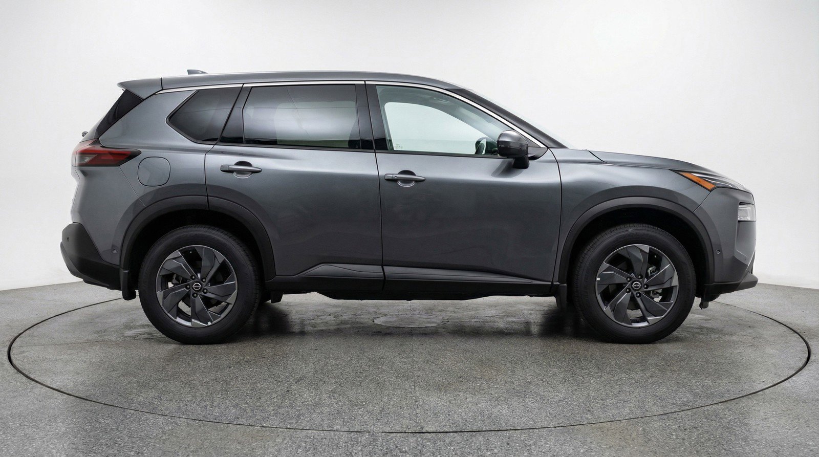 Used 2025 Nissan Rogue SV FWD image 11