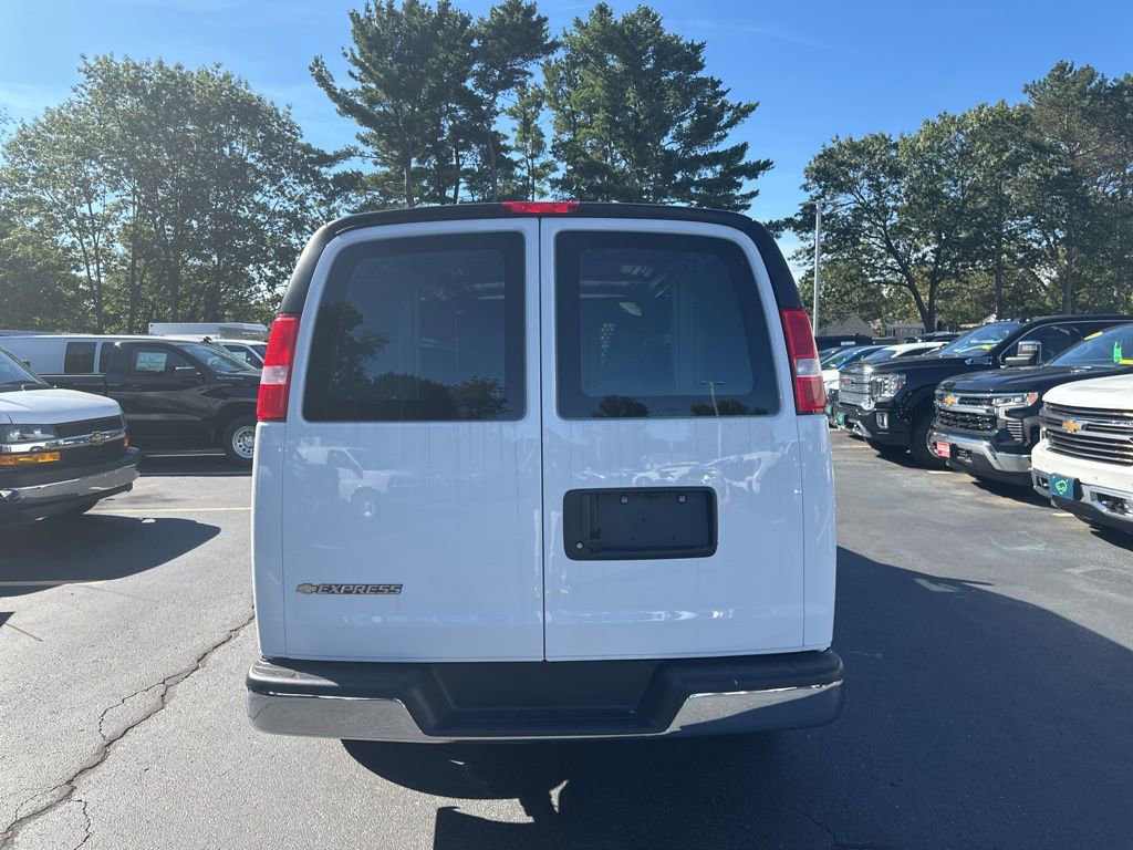 New 2025 Chevrolet Express 2500 Work Van w/ Driver Convenience Package image 4