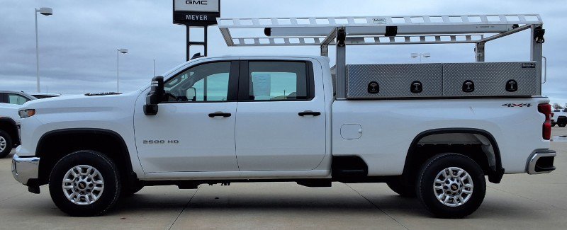 Used 2025 Chevrolet Silverado 2500 W/T w/ WT/CX Safety Package AWD/4WD image 5