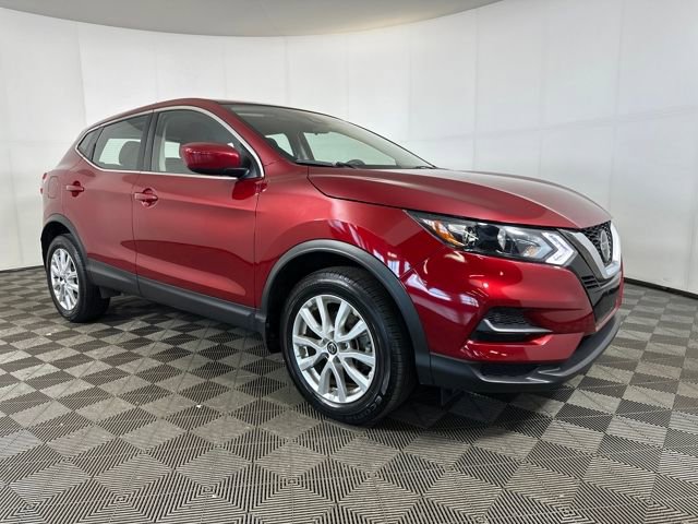Used 2022 Nissan Rogue Sport S image 2