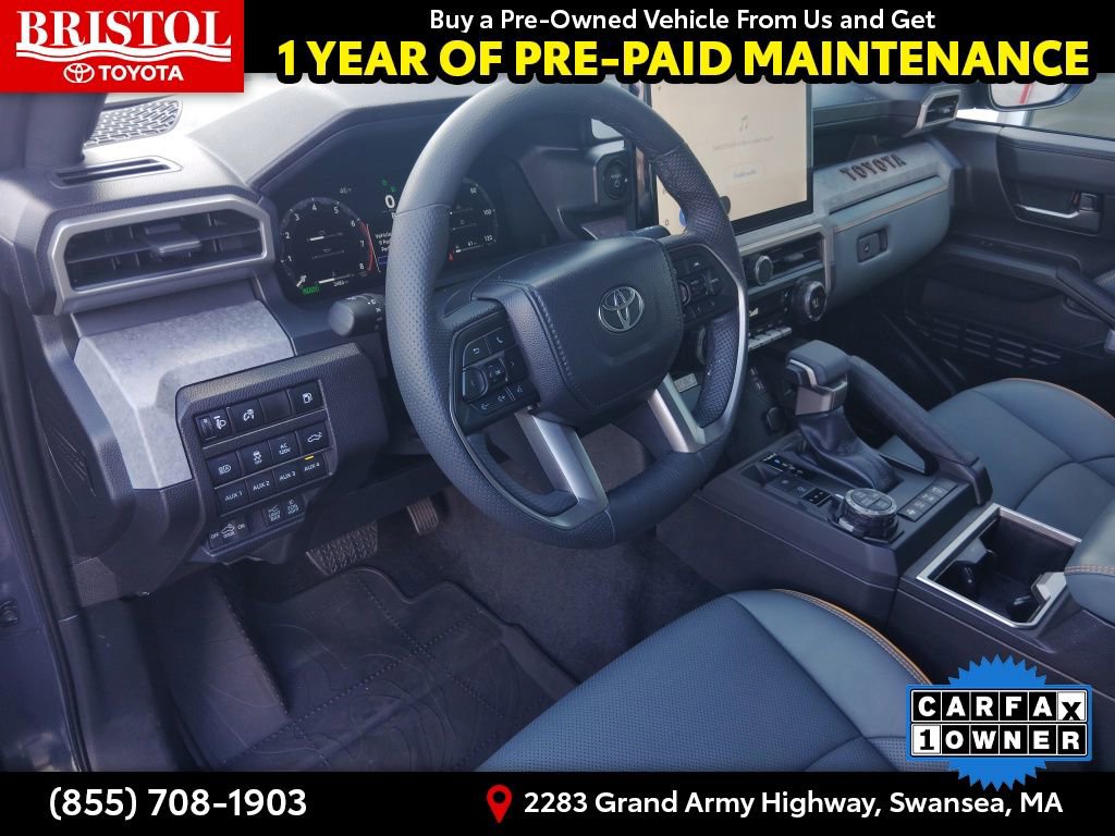 Used 2025 Toyota Tacoma Trailhunter AWD/4WD image 15