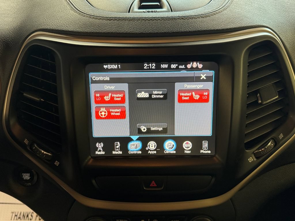 Used 2017 Jeep Cherokee Limited AWD/4WD image 30