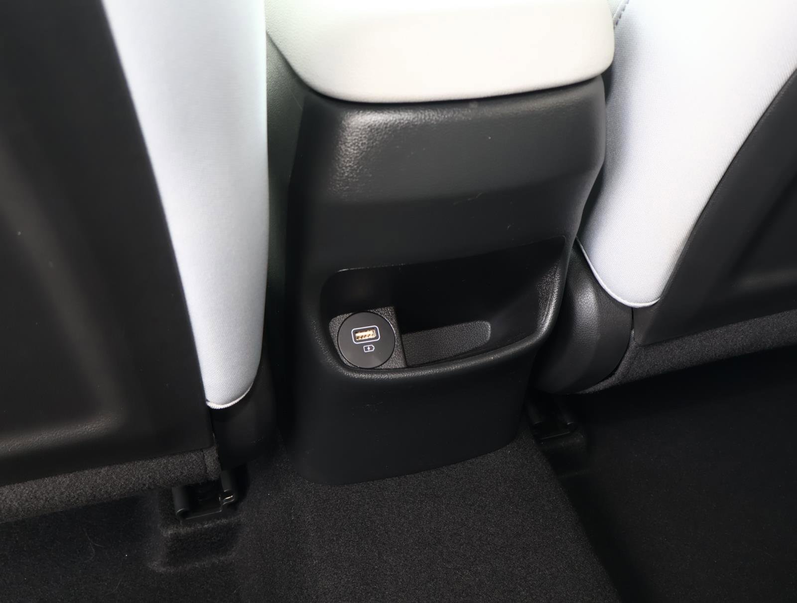 Used 2023 Hyundai Kona SEL w/ Cargo Package image 12