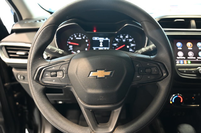 Used 2023 Chevrolet TrailBlazer LT FWD image 22