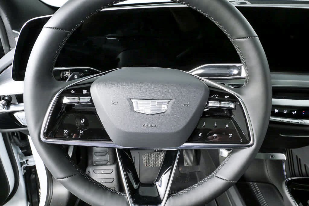 Certified 2025 Cadillac Lyriq Luxury w/ LPO, Floor Liner Package AWD/4WD image 8