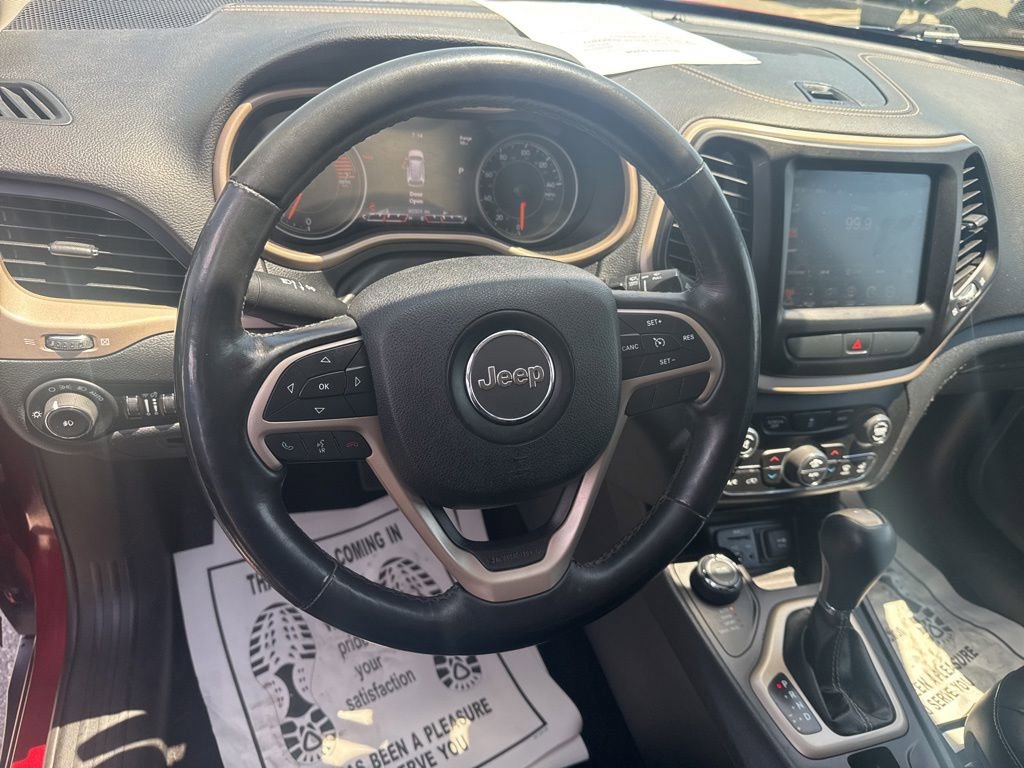 Used 2016 Jeep Cherokee Limited AWD/4WD image 9
