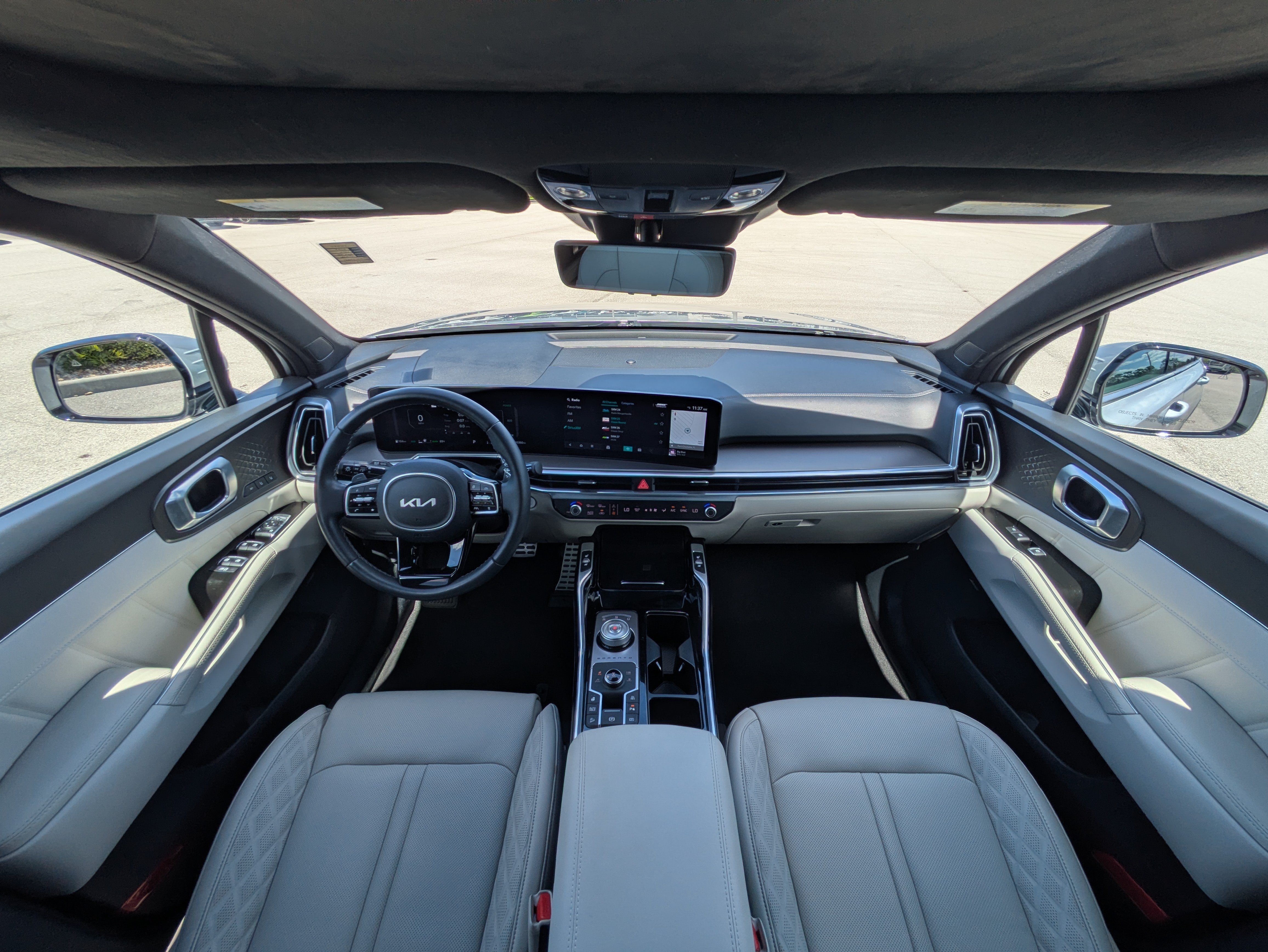 Certified 2025 Kia Sorento SX Prestige AWD/4WD image 34