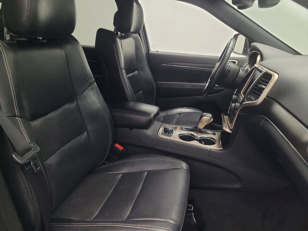 Used 2016 Jeep Grand Cherokee Limited w/ Luxury Group II image 21
