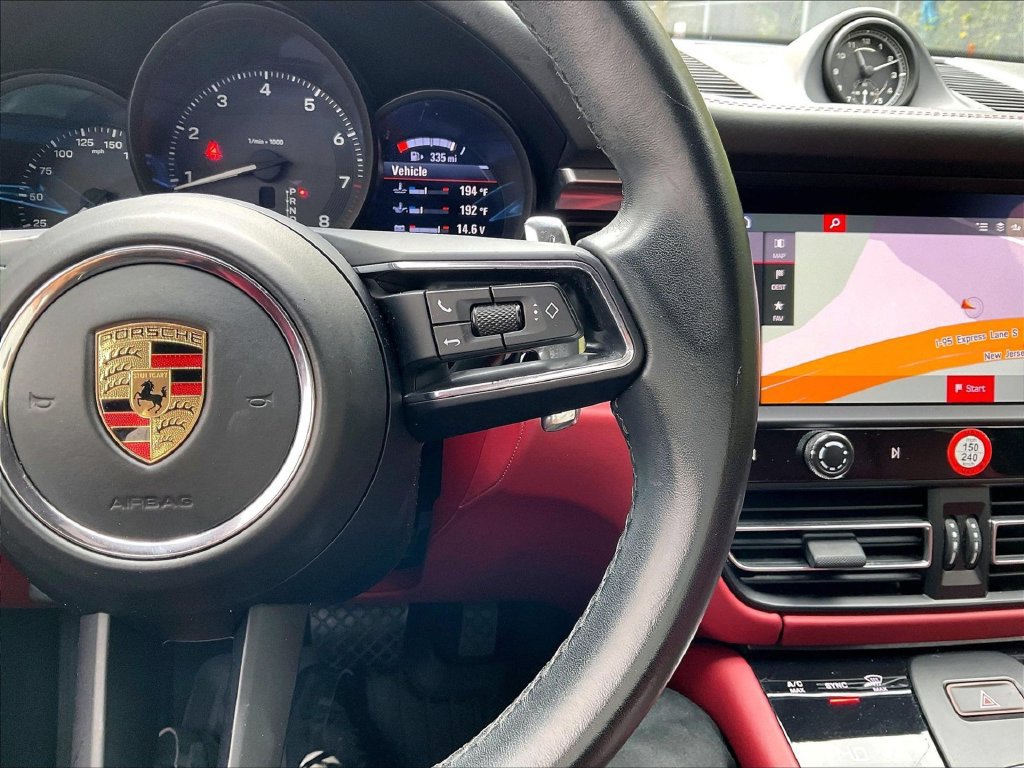 Certified 2023 Porsche Macan AWD/4WD image 24
