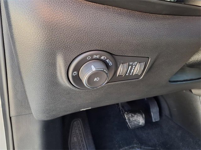 New 2026 Jeep Compass Limited image 15