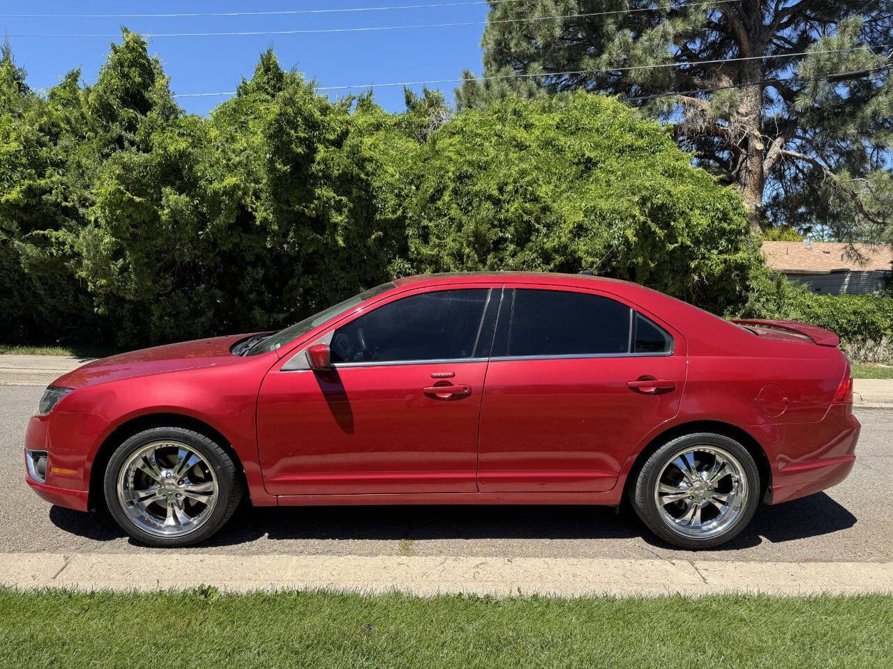 Used 2011 Ford Fusion SEL w/ 302A Rapid Spec Order Code FWD image 4