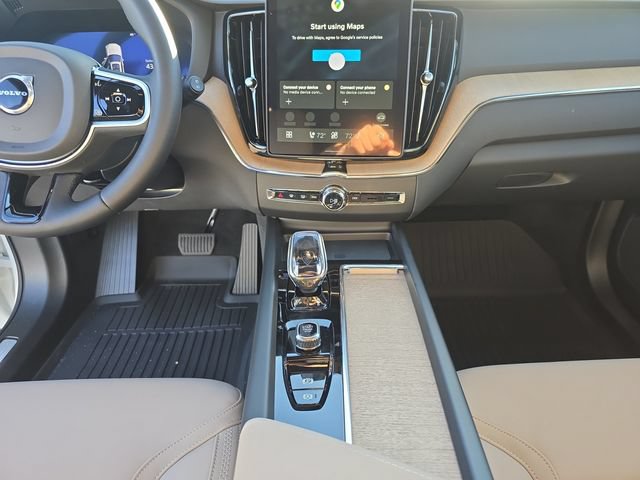 New 2026 Volvo XC60 T8 Plus w/ Protection Package Premier AWD/4WD image 11