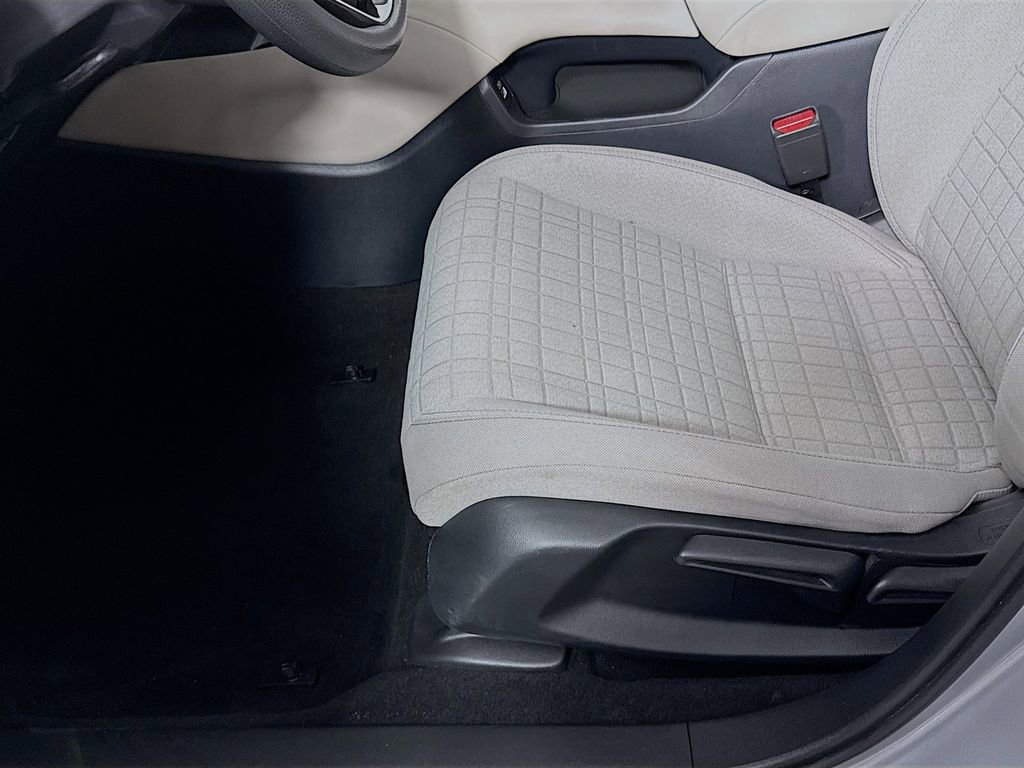 Certified 2023 Honda HR-V LX image 17