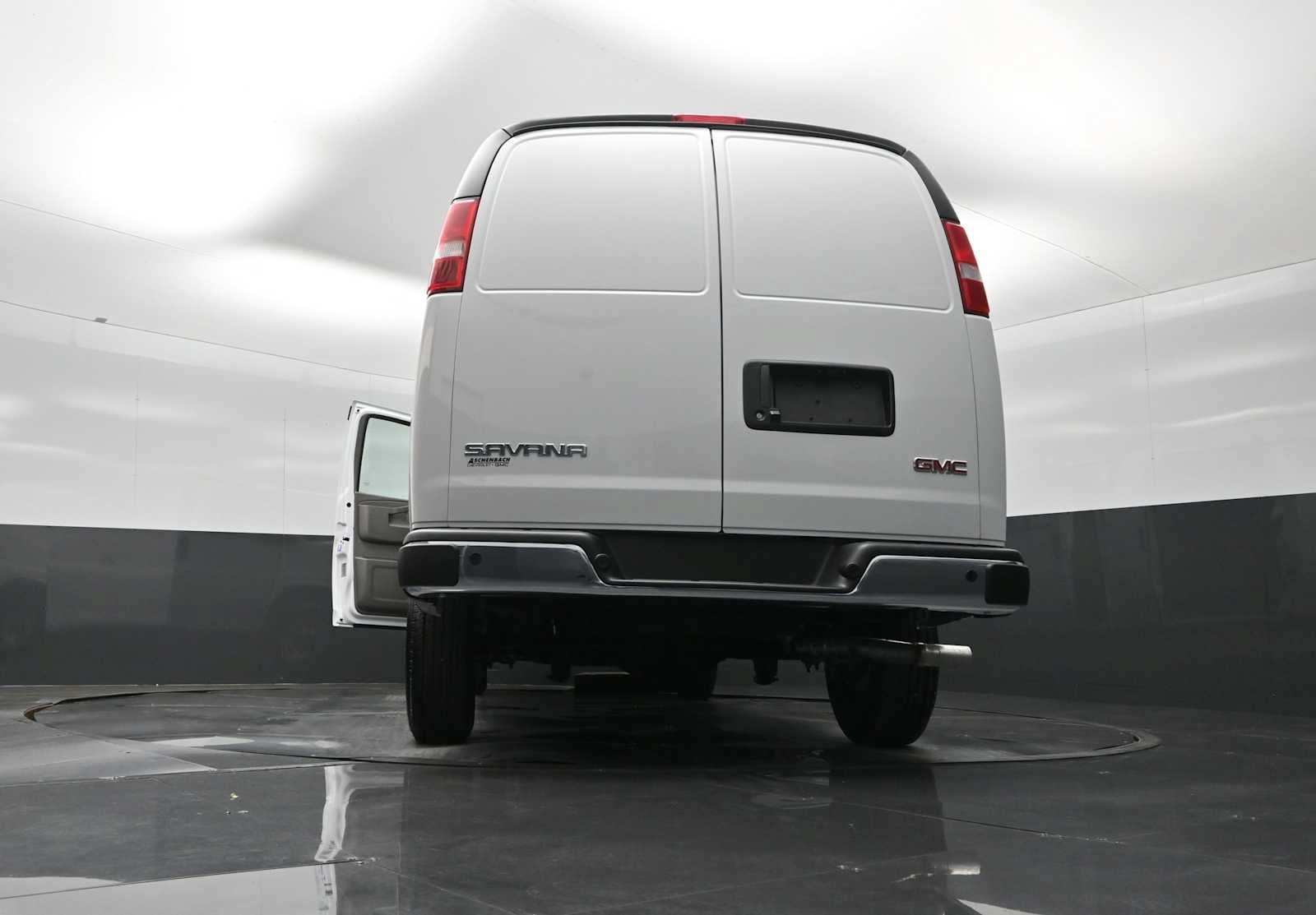 New 2026 GMC Savana 3500 Extended w/ Driver Convenience Package RWD image 43