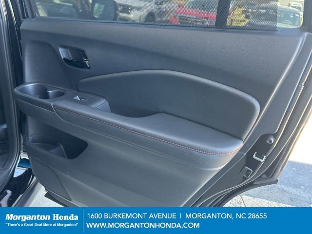 Used 2025 Honda Passport Black Edition image 39